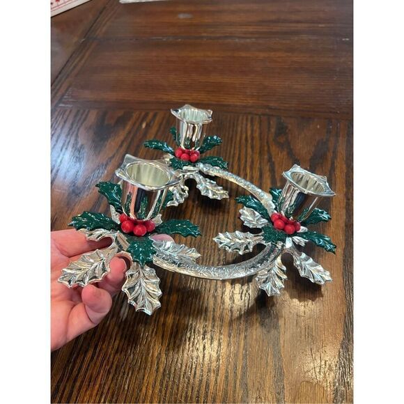 VINTAGE QUEEN ANNE SILVER PLATED 3-LIGHT HOLLY CANDLE CENTERPIECE*NIB* Christmas - Picture 2 of 7